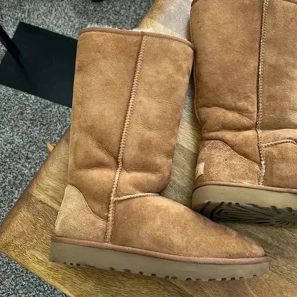 Ugg Boots women’s 9 - Picture 5 of 11